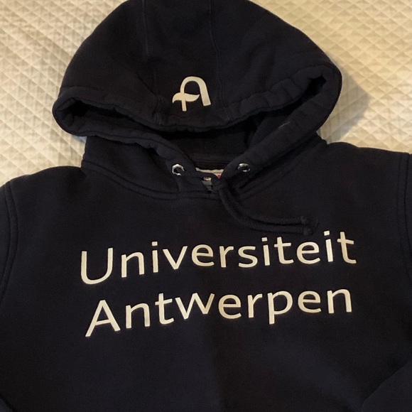 University of Antwerp, Belgium Sweatshirt - Picture 2 of 3